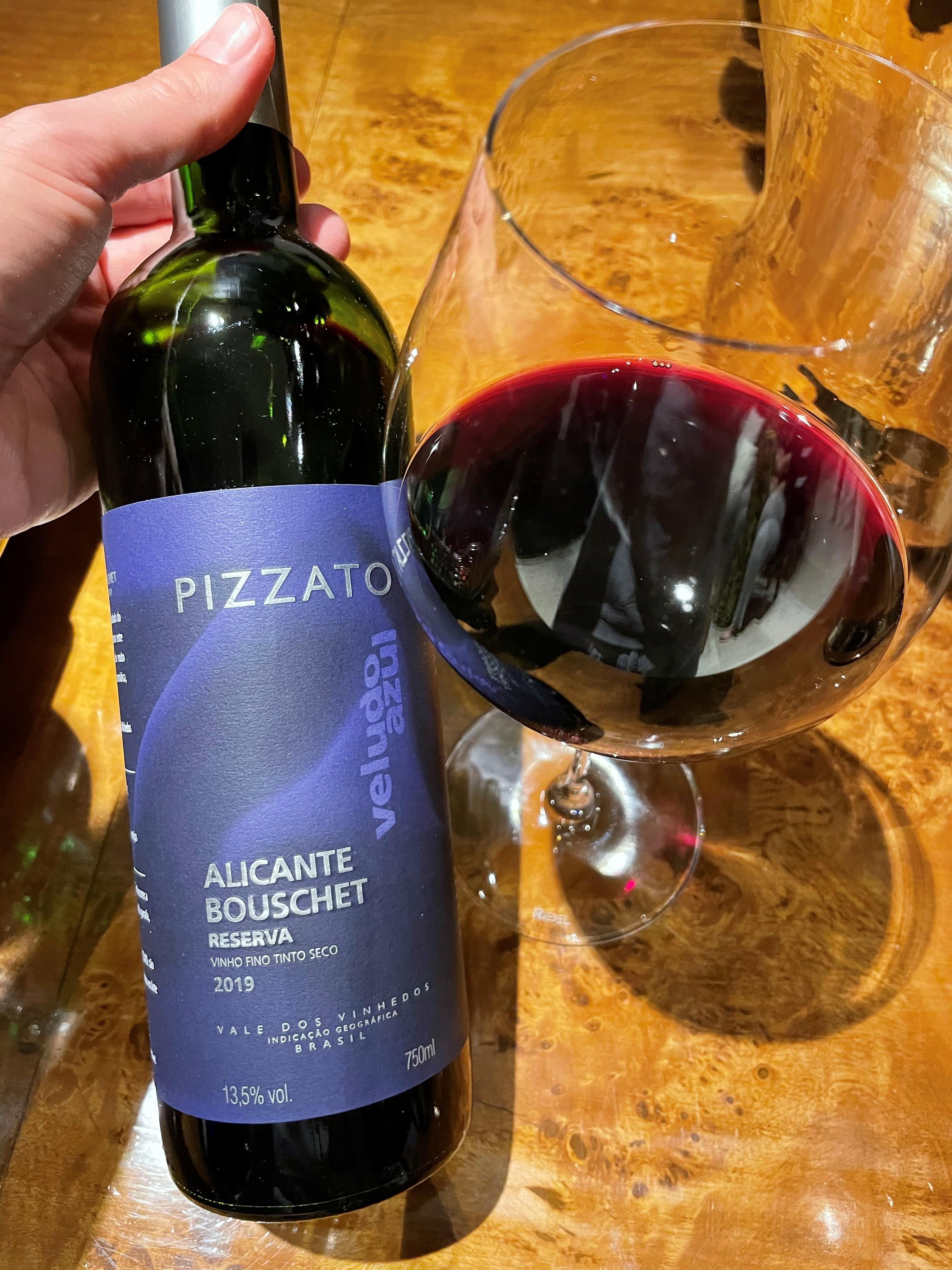 Degustação: Vinho "Pizzato Alicante Bouschet 2019"