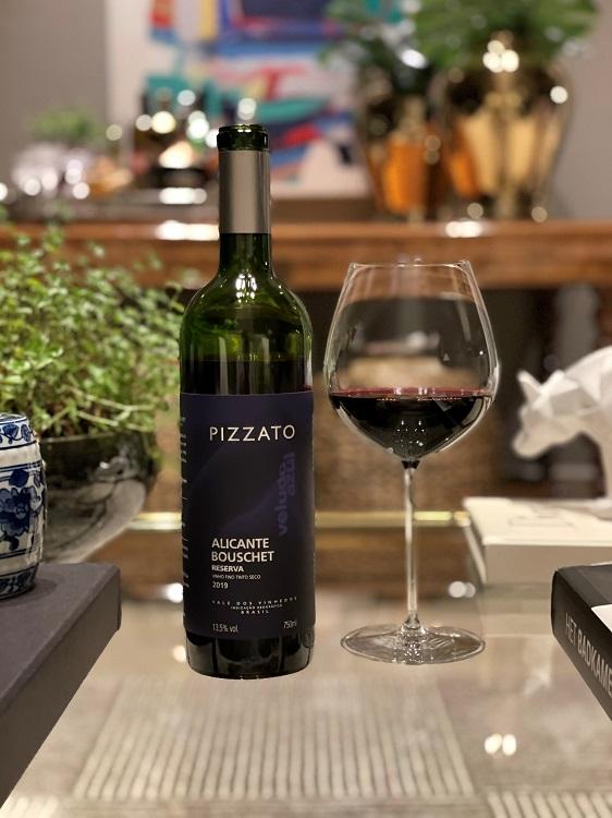 Degustação: Vinho "Pizzato Alicante Bouschet 2019"